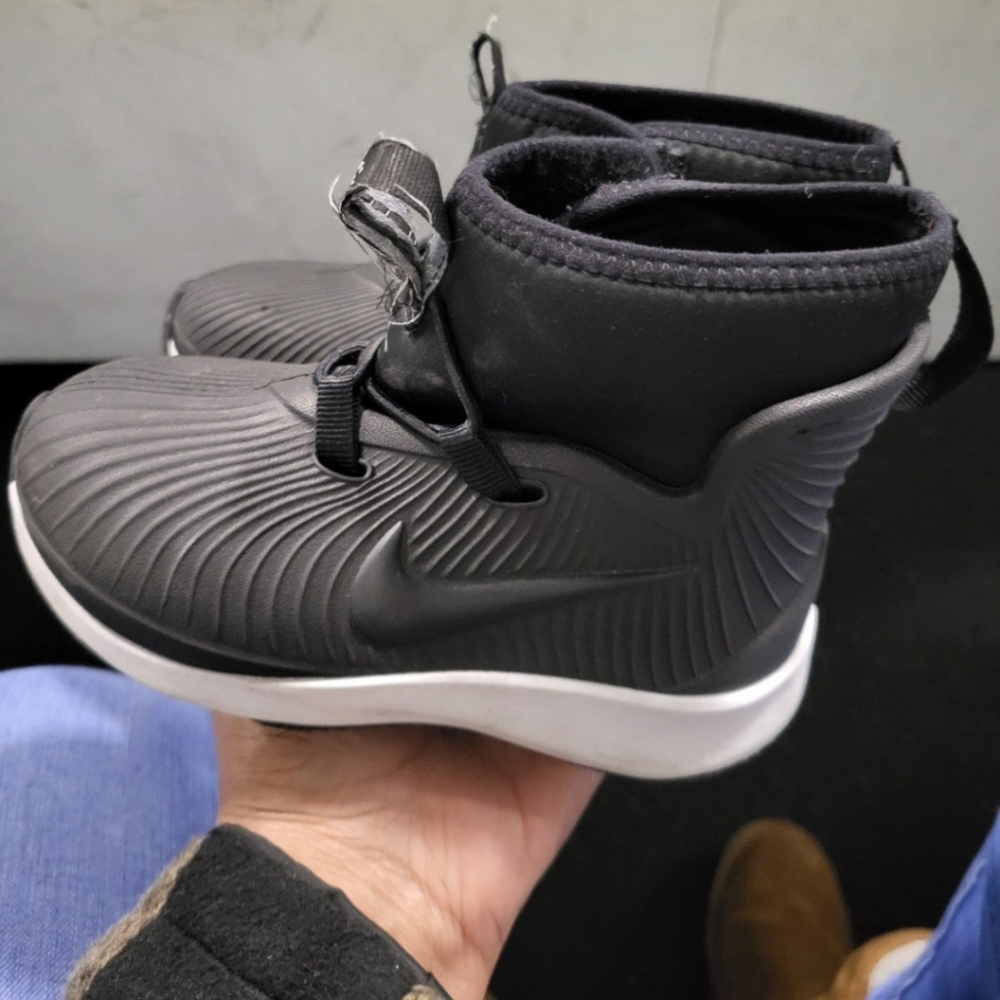 Nike size 10c all proof shoes